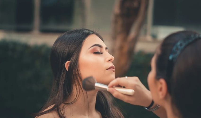 Professional Makeup Course: Become a certified makeup artist (In-Person)